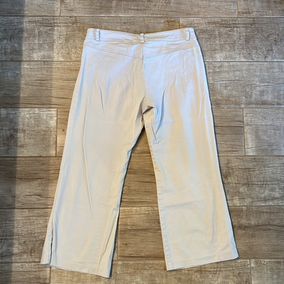 Forever 21 Vintage Cream Capris - Picture 2 of 2